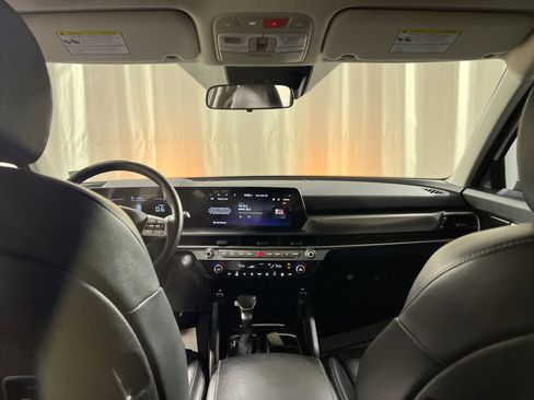 Used 2024 Kia Telluride S w/ S Sunroof Package image 13