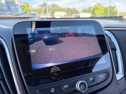 Used 2020 Chevrolet Malibu LT FWD image 31