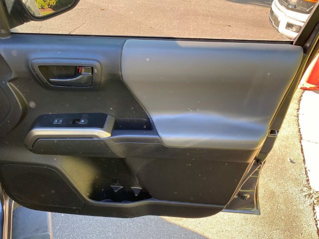 Used 2023 Toyota Tacoma SR5 w/ Technology Package RWD image 35
