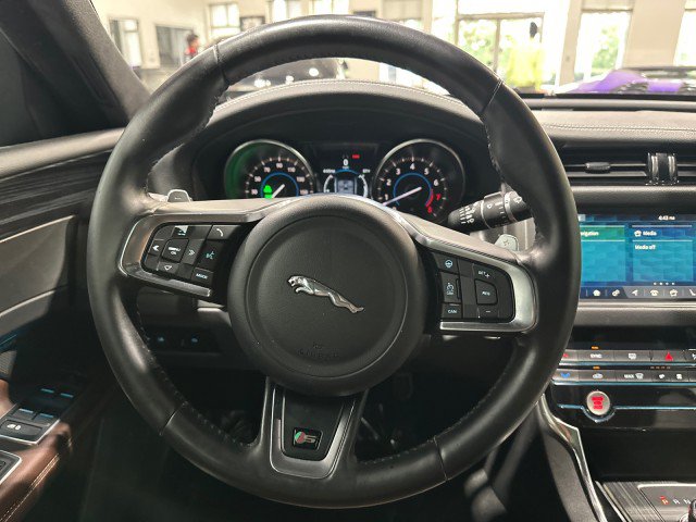 Used 2019 Jaguar XF S AWD/4WD image 55