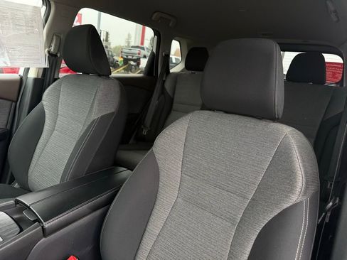 Certified 2023 Nissan Rogue SV image 16