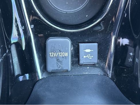 Used 2019 Toyota Prius Limited image 28