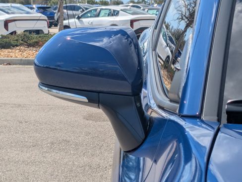 Used 2026 Toyota Camry SE w/ Convenience Package image 12