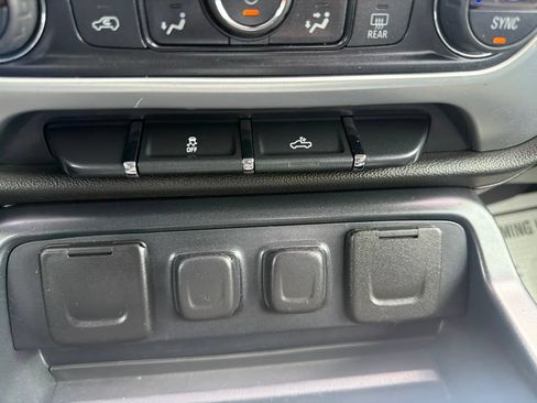 Used 2015 GMC Sierra 1500 SLE w/ SLE Value Package RWD image 27