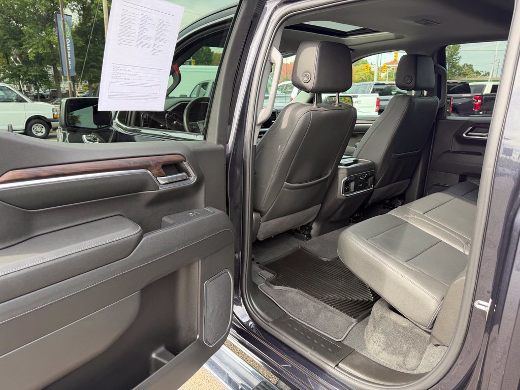 Certified 2024 GMC Sierra 1500 SLT w/ SLT Premium Plus Package AWD/4WD image 17