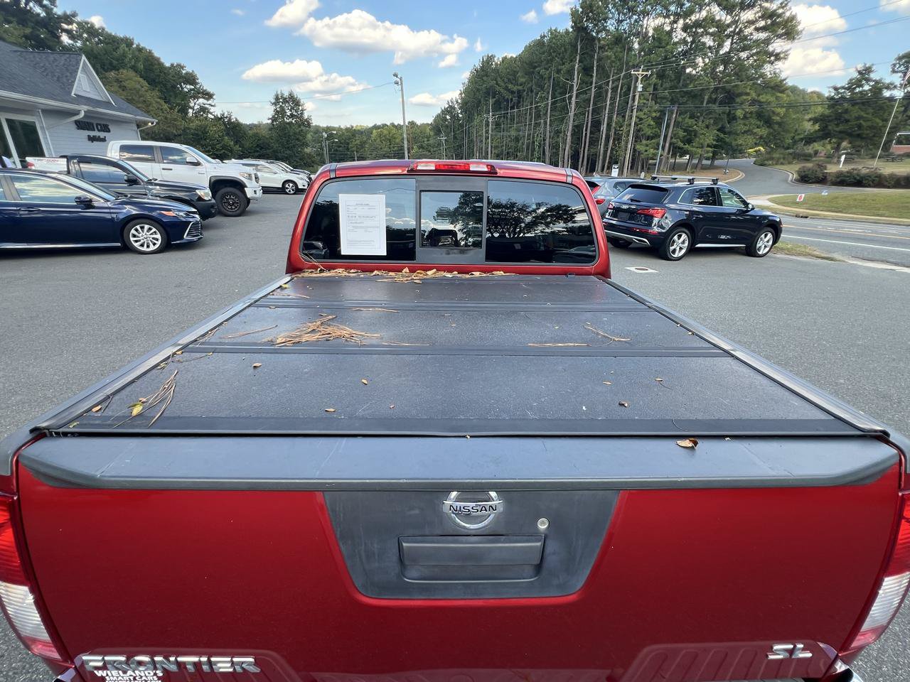 Used 2016 Nissan Frontier SL w/ Moonroof Package RWD image 21