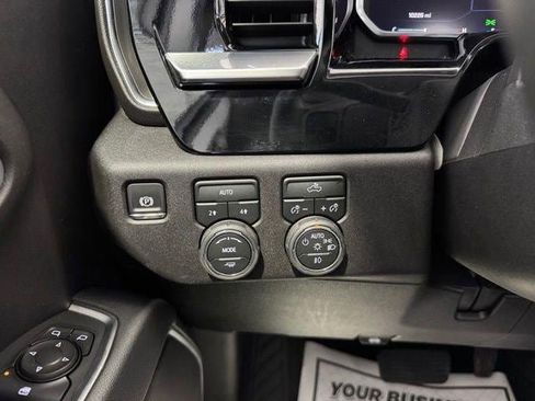 Certified 2026 Chevrolet Silverado 1500 RST AWD/4WD image 16