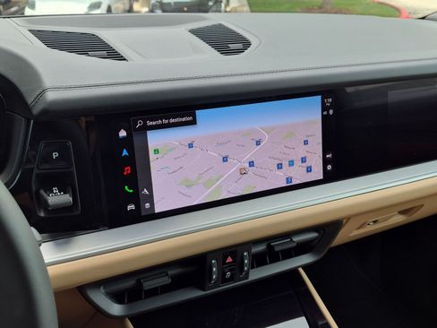 Certified 2026 Porsche Cayenne AWD/4WD image 17