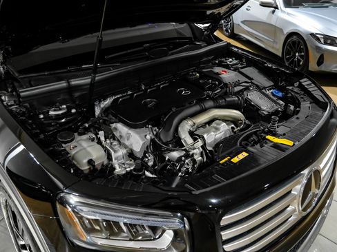 Used 2024 Mercedes-Benz GLB 250 w/ Exclusive Package image 51