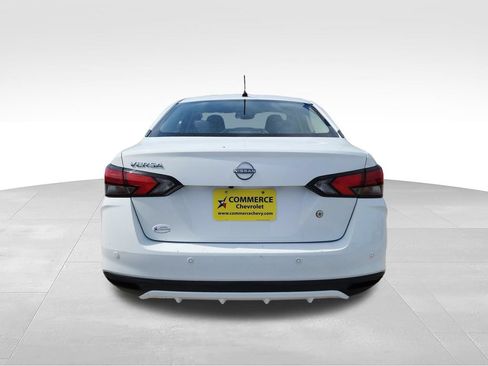 Used 2023 Nissan Versa S FWD image 8