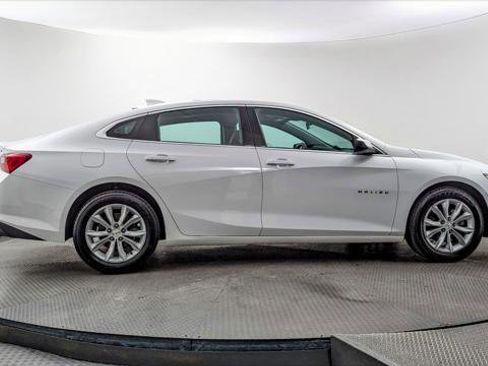 Used 2024 Chevrolet Malibu LT FWD image 9