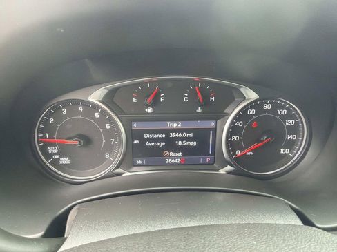 Used 2023 GMC Terrain AT4 image 27