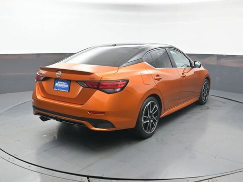 Used 2024 Nissan Sentra SR w/ SR Premium Package image 6