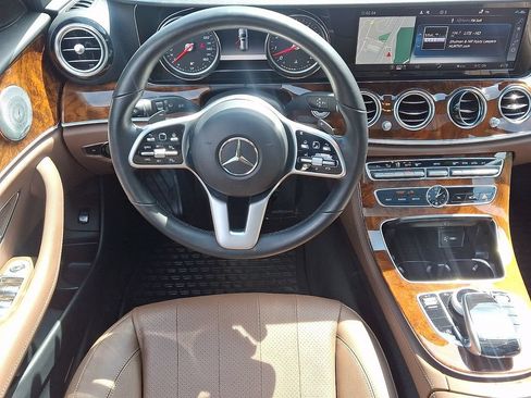 Used 2019 Mercedes-Benz E 450 4MATIC Wagon image 12