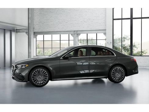 New 2026 Mercedes-Benz E 450 4MATIC Sedan image 36