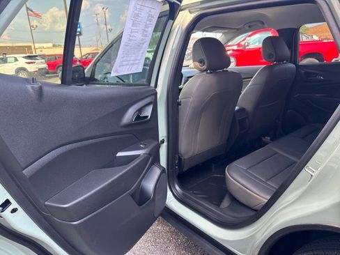 Used 2026 Chevrolet Trax ACTIV FWD image 23