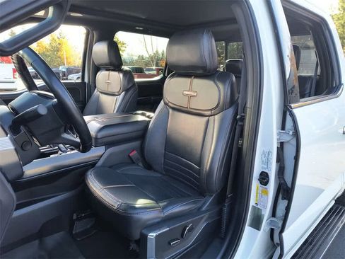 Used 2022 Ford F150 Platinum image 11
