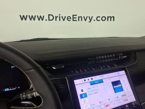 Used 2024 Jeep Grand Cherokee L Limited w/ Black Appearance Package AWD/4WD image 24