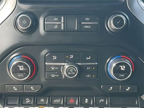 Used 2020 Chevrolet Silverado 1500 LT w/ Texas Edition image 26