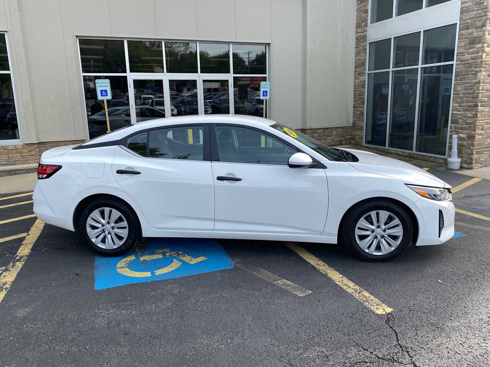 Used 2024 Nissan Sentra S FWD image 15