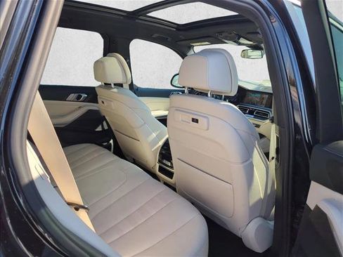 Used 2022 BMW X5 sDrive40i w/ Luxury Seating Package image 17