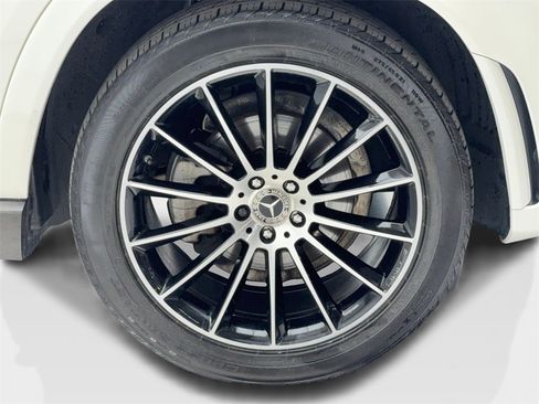 Used 2022 Mercedes-Benz GLE 350 4MATIC w/ AMG Line Exterior image 54