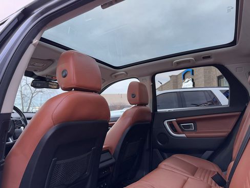 Used 2015 Land Rover Discovery Sport HSE Luxury image 41
