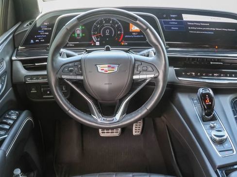 Used 2023 Cadillac Escalade V w/ LPO, ONYX Package AWD/4WD image 29
