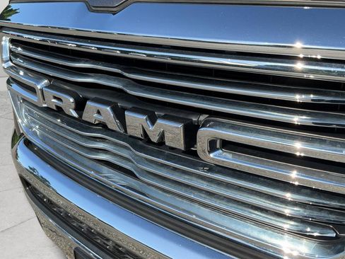 Used 2022 RAM 1500 Laramie AWD/4WD image 26