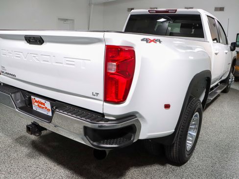 Used 2024 Chevrolet Silverado 3500 LT image 7