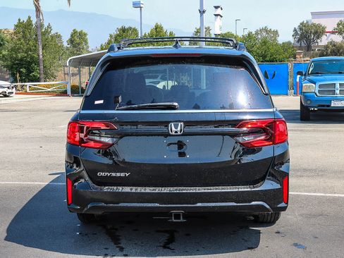 New 2026 Honda Odyssey EX-L image 7