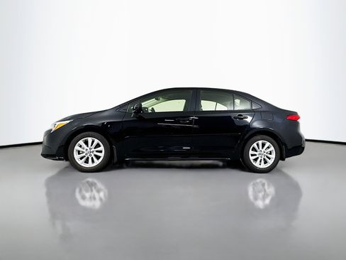 Certified 2023 Toyota Corolla LE w/ LE Convenience Package FWD image 4