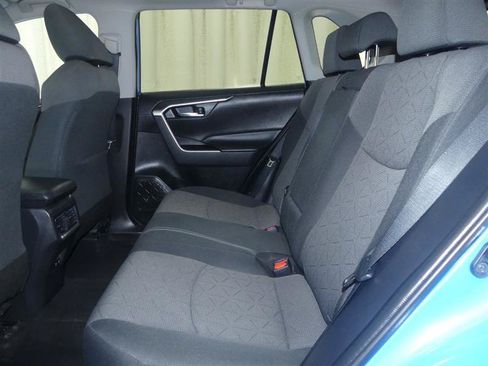 Used 2019 Toyota RAV4 XLE w/ All Weather Liner Package AWD/4WD image 20