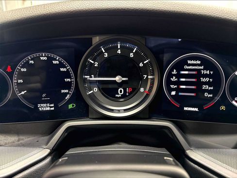 Used 2021 Porsche 911 Carrera RWD image 23