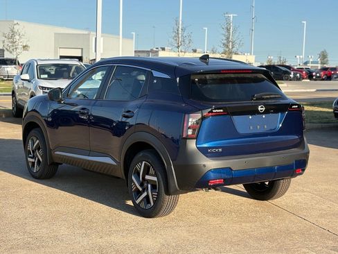 New 2026 Nissan Kicks SV image 7
