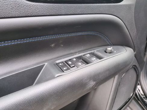 New 2026 Jeep Compass Latitude AWD/4WD image 19
