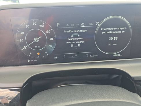 Used 2024 Kia Seltos S FWD image 2