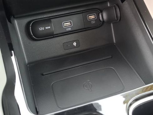 Used 2022 Kia Telluride EX w/ EX Premium Package FWD image 36