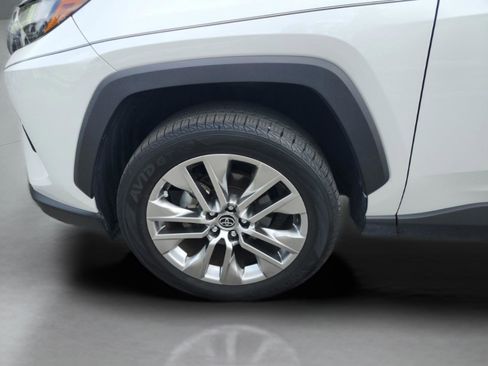 Used 2023 Toyota RAV4 Limited image 25