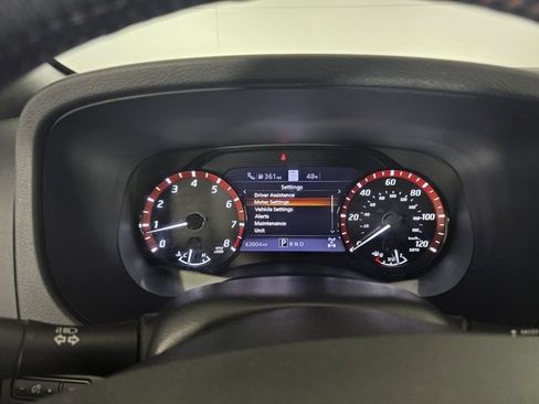 Used 2022 Nissan Frontier PRO-4X image 11