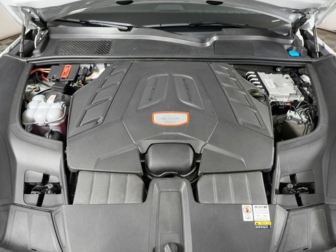 Certified 2023 Porsche Cayenne Turbo AWD/4WD image 46