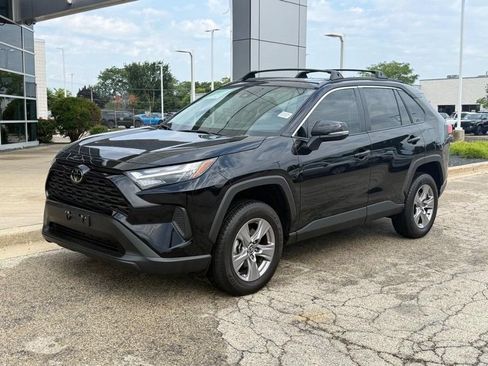 Used 2025 Toyota RAV4 XLE w/ Convenience Package FWD image 7