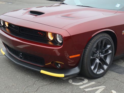 Used 2023 Dodge Challenger R/T Scat Pack w/ Plus Package image 6