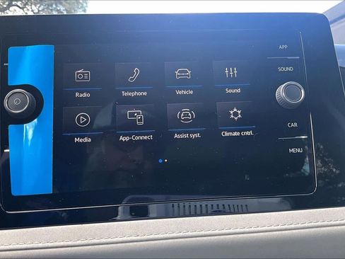 New 2026 Volkswagen Taos SE FWD image 19