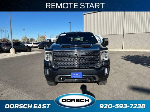 Used 2022 GMC Sierra 2500 Denali w/ Denali Ultimate Package AWD/4WD image 3