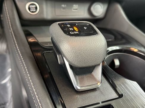 Used 2023 Nissan Rogue SL w/ SL Premium Package image 28