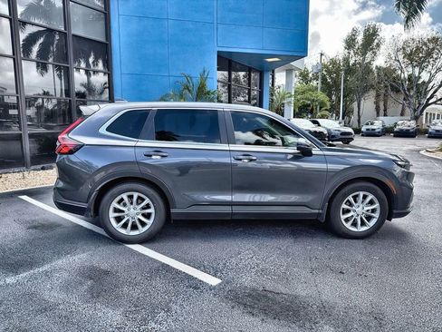 Certified 2025 Honda CR-V EX image 9