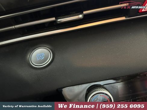 Used 2021 Hyundai Elantra SEL FWD image 25