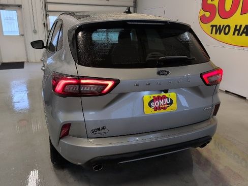 Used 2023 Ford Escape ST-Line image 32