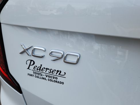 New 2026 Volvo XC90 T8 Plus w/ Protection Package image 7
